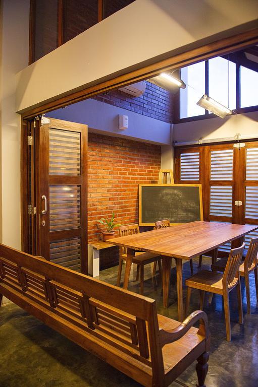 Lokal Hotel & Restaurant Yogyakarta Exterior photo
