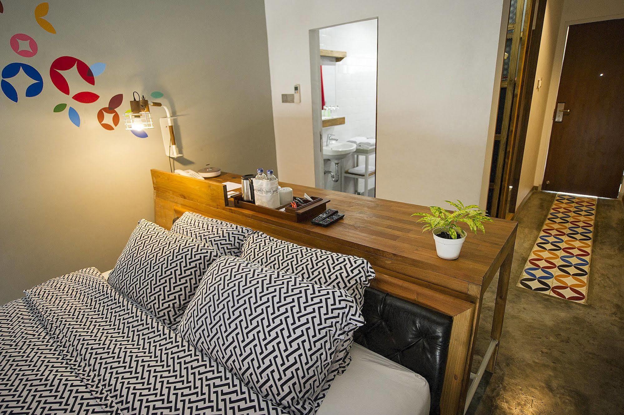 Lokal Hotel & Restaurant Yogyakarta Exterior photo